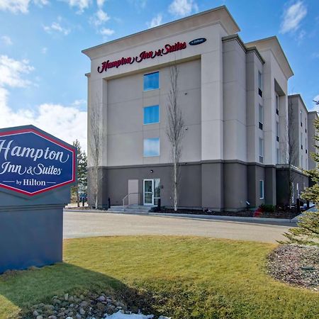 Hampton Inn & Suites Red Deer Exterior photo