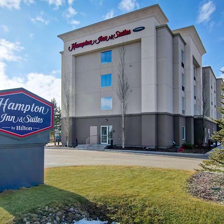 Hampton Inn & Suites Red Deer Penhold Exterior photo