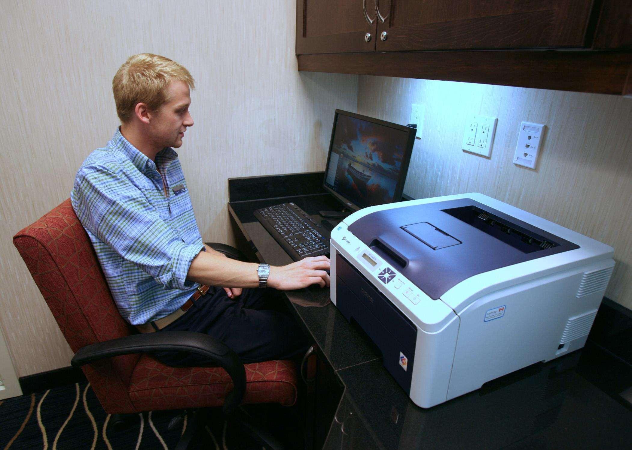 Hampton Inn & Suites Red Deer Penhold Facilities photo