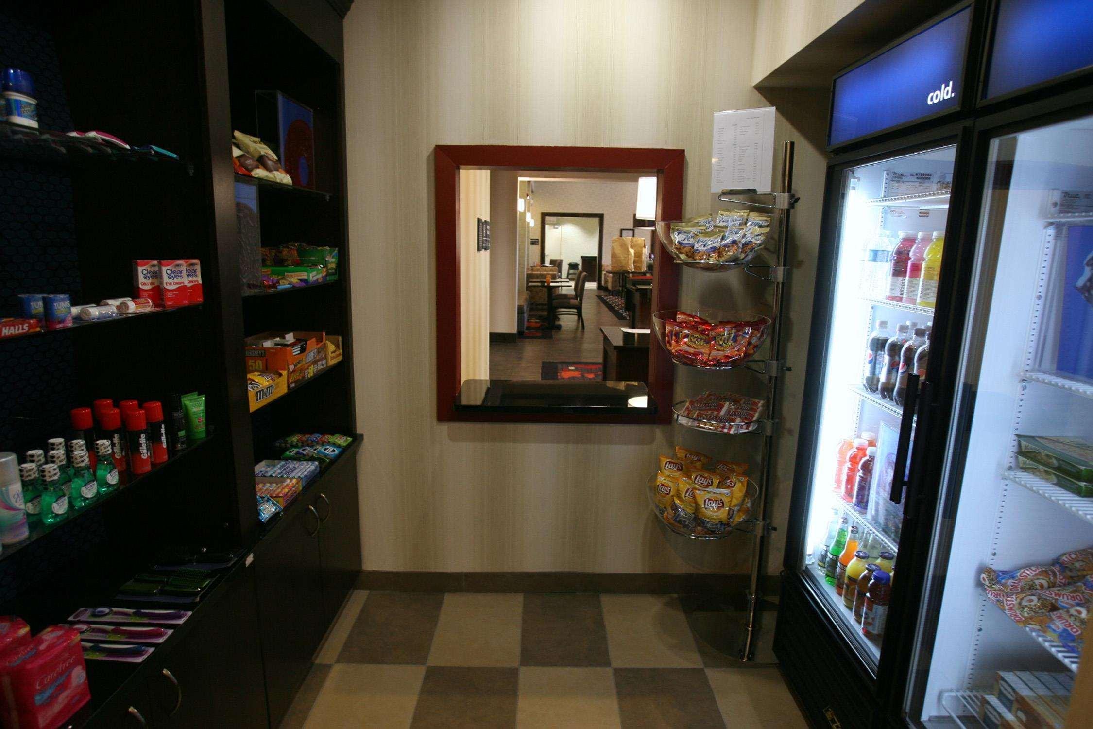 Hampton Inn & Suites Red Deer Penhold Facilities photo